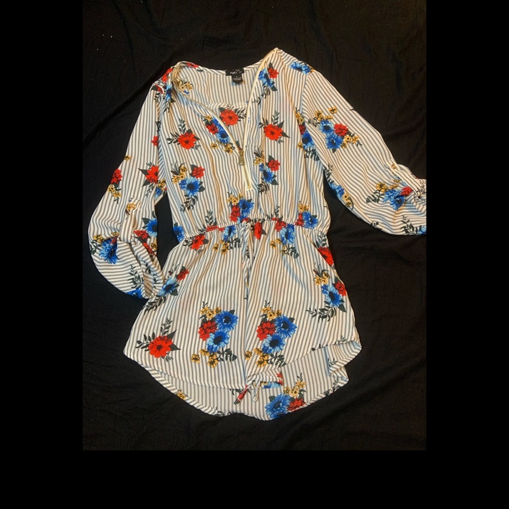 Worn maybe twice. Rue21 brand. Size small.